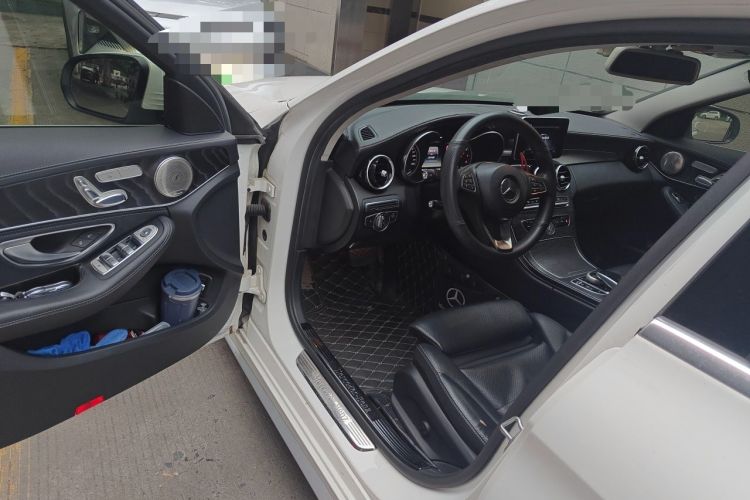 Used Mercedes-Benz C-Class 2017 Facelift C 200 L Sport Edition Driver Seat