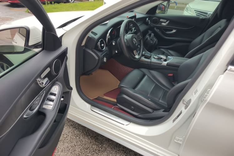 Used Mercedes-Benz C-Class 2017 Facelift C 200 L Sport Edition Driver Seat