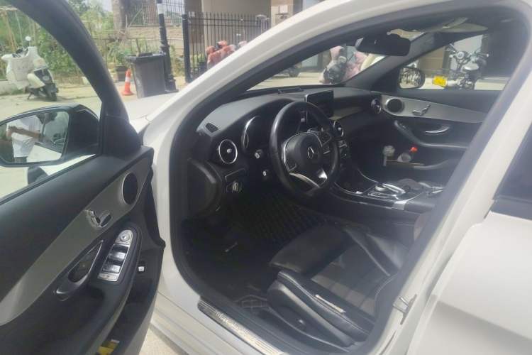 Used Mercedes-Benz C-Class 2017 Restyled C 200 Sport Edition Driver Seat