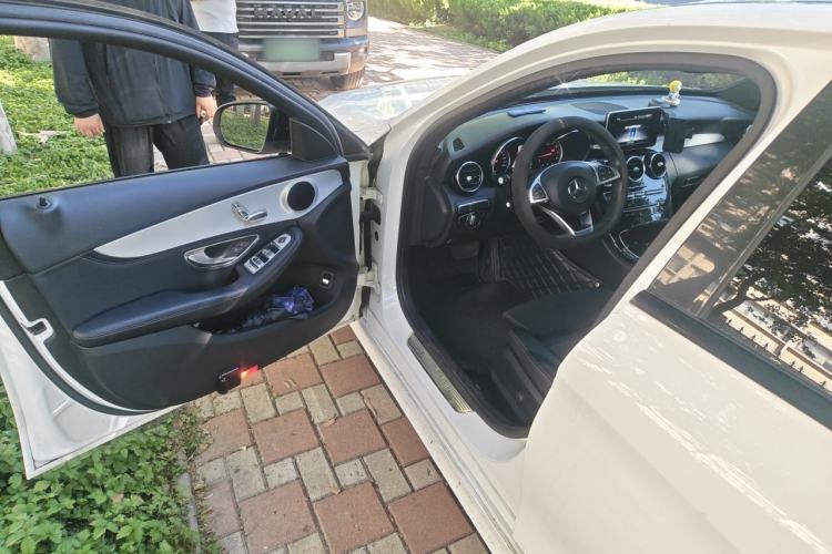 Used Mercedes-Benz C-Class 2017 Restyled C 200 Sport Edition Driver Seat