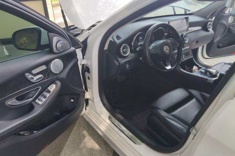 Used Mercedes-Benz C-Class 2017 C 200 L Sport Edition Driver Seat