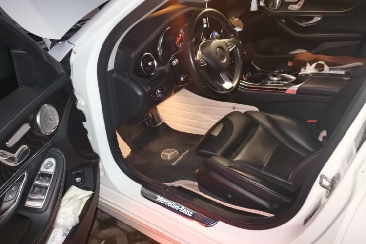 Used Mercedes-Benz C-Class 2017 Facelift C 200 L Sport Edition Driver Seat