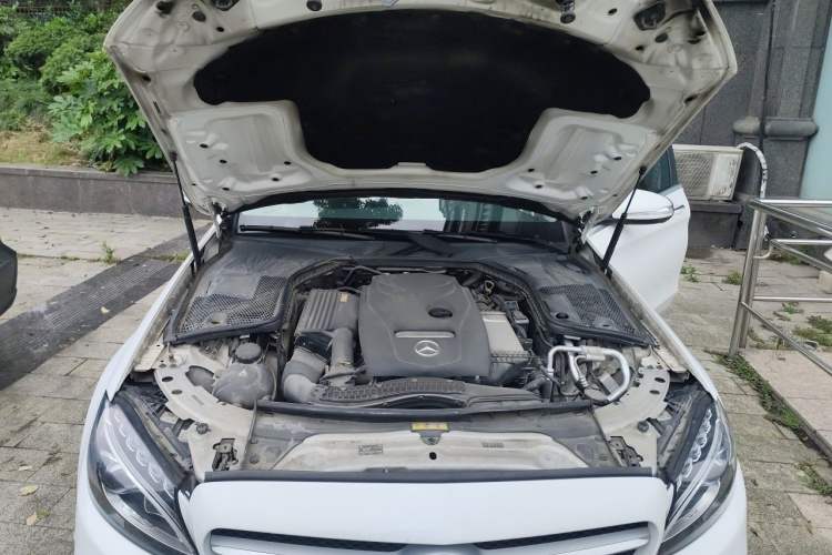 Used Mercedes-Benz C-Class 2017 C 200 L Engine Bay