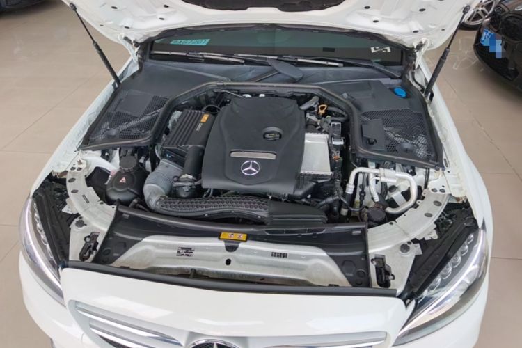 Used Mercedes-Benz C-Class 2017 Facelift C 200 L Sport Edition Engine Bay