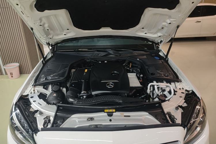 Used Mercedes-Benz C-Class 2017 Facelift C 200 L Sport Edition Engine Bay