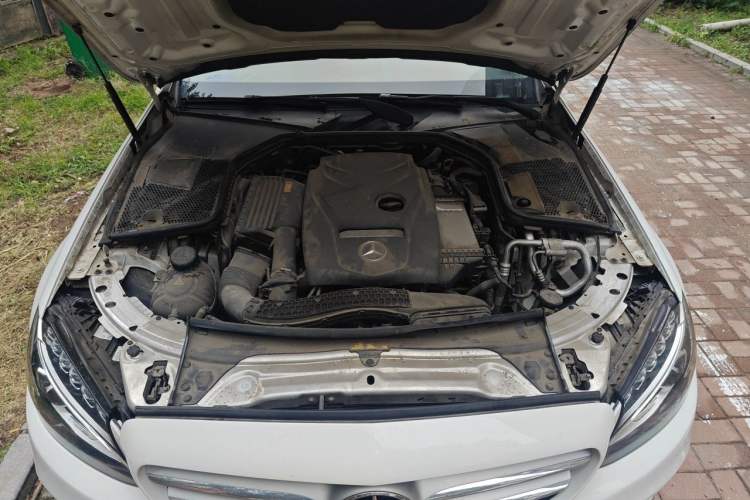 Used Mercedes-Benz C-Class 2017 Facelift C 200 L Sport Edition Engine Bay