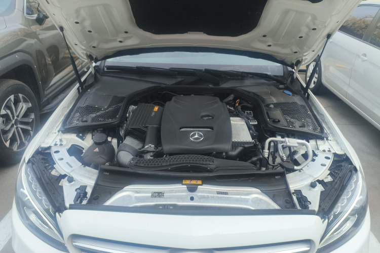 Used Mercedes-Benz C-Class 2017 Facelift C 200 L Sport Edition Engine Bay