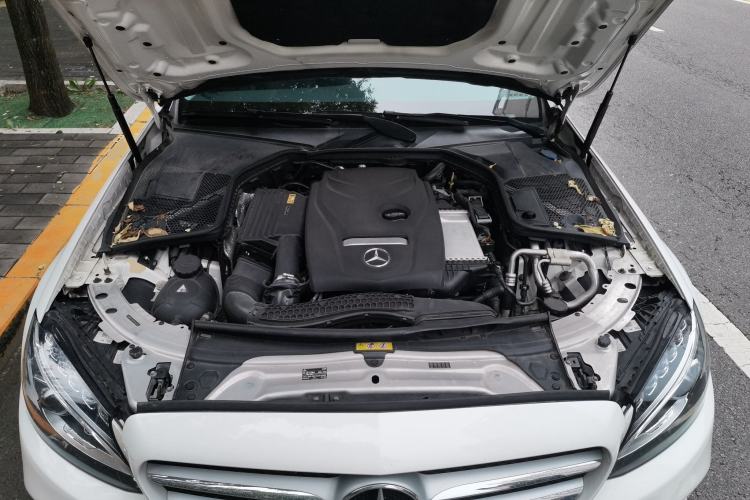 Used Mercedes-Benz C-Class 2017 Facelift C 200 L Sport Edition Engine Bay