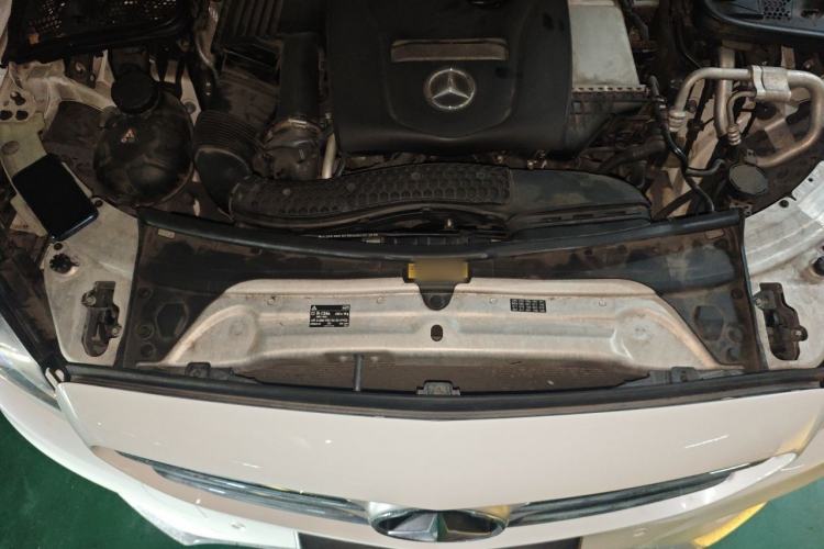 Used Mercedes-Benz C-Class 2017 C 200 L Sport Edition Engine Bay