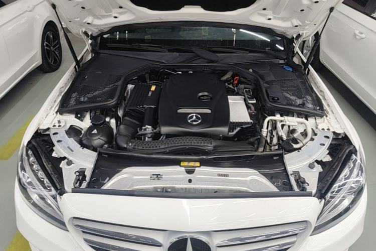 Used Mercedes-Benz C-Class 2017 Restyled C 180 L Fashion Edition Sport Version Engine Bay
