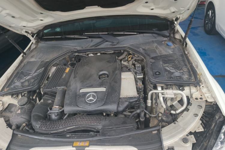 Used Mercedes-Benz C-Class 2017 Facelift C 200 L Sport Edition Engine Bay