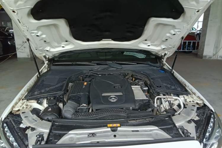 Used Mercedes-Benz C-Class 2017 C 200 L Sport Edition Engine Bay