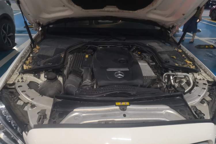 Used Mercedes-Benz C-Class 2017 Facelift C 200 Station Wagon Engine Bay