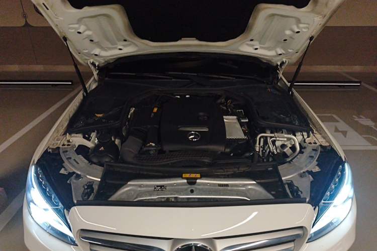 Used Mercedes-Benz C-Class 2017 C 200 L Sport Edition Engine Bay