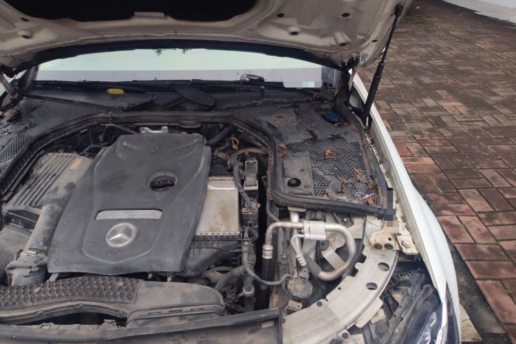 Used Mercedes-Benz C-Class 2017 Facelift C 200 L Sport Edition Engine Bay Left