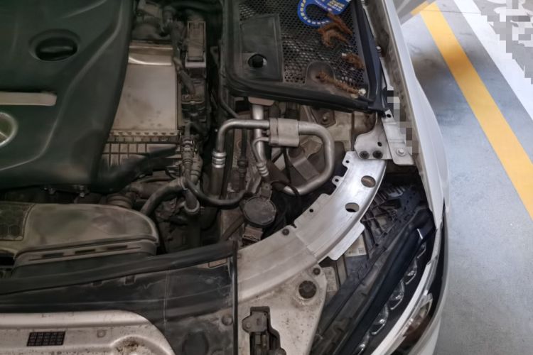 Used Mercedes-Benz C-Class 2017 Restyled C 200 Sport Edition Engine Bay Left