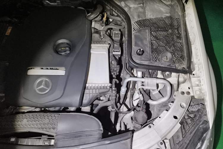 Used Mercedes-Benz C-Class 2017 Restyled C 200 Sport Edition Engine Bay Left