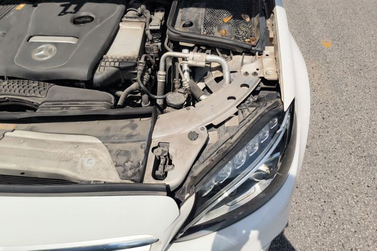 Used Mercedes-Benz C-Class 2017 Restyled C 180 L Fashion Edition Sport Version Engine Bay Left