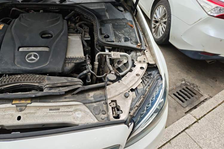 Used Mercedes-Benz C-Class 2017 Facelift C 200 L Sport Edition Engine Bay Left