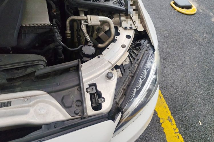 Used Mercedes-Benz C-Class 2017 C 180 L Sport Edition Engine Bay Left