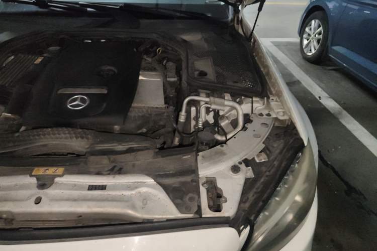 Used Mercedes-Benz C-Class 2017 C 200 L Sport Edition Engine Bay Left