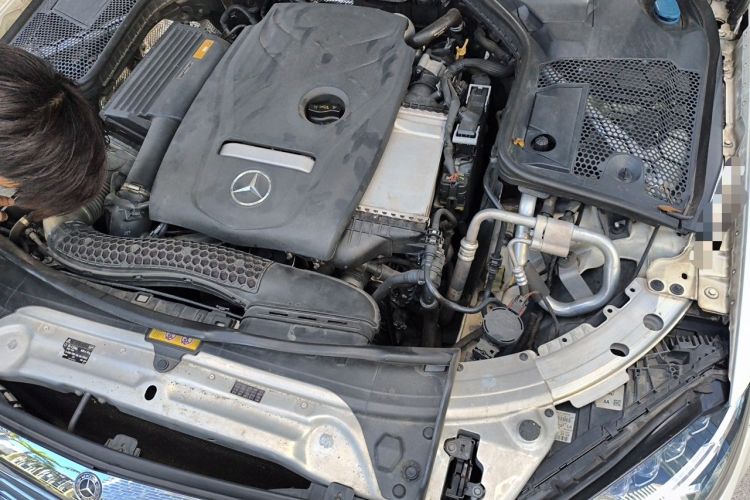 Used Mercedes-Benz C-Class 2017 Facelift C 200 L Engine Bay Left