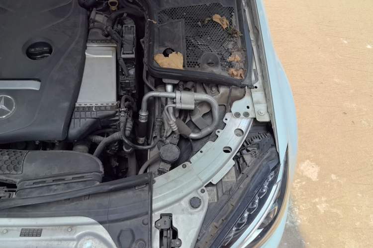Used Mercedes-Benz C-Class 2017 Facelift C 200 L Sport Edition Engine Bay Left