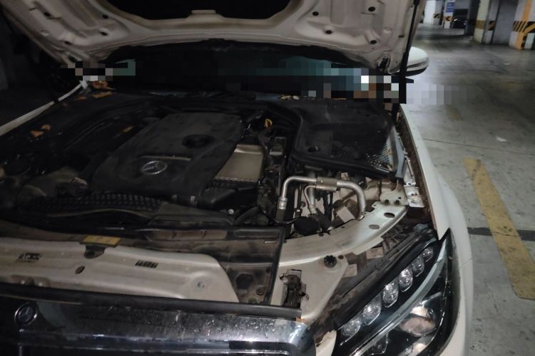 Used Mercedes-Benz C-Class 2017 C 200 L Engine Bay Left