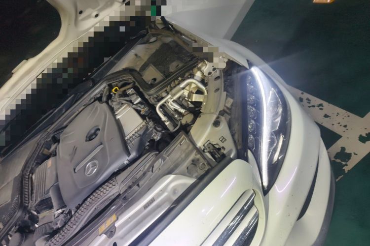 Used Mercedes-Benz C-Class 2017 C 200 L 4MATIC Sport Edition Engine Bay Left