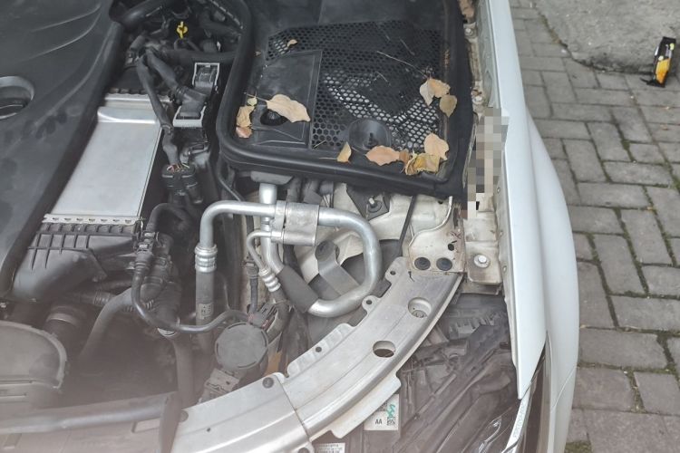 Used Mercedes-Benz C-Class 2017 C 200 L Sport Edition Engine Bay Left