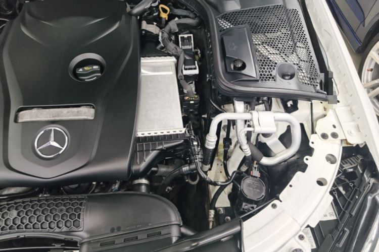 Used Mercedes-Benz C-Class 2017 Facelift C 200 L Sport Edition Engine Bay Left