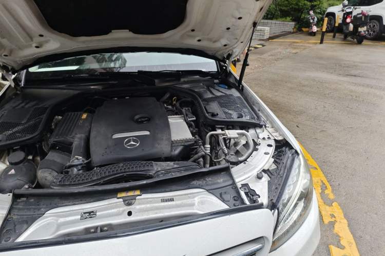Used Mercedes-Benz C-Class 2017 Restyled C 200 Sport Edition Engine Bay Left