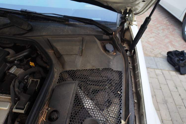 Used Mercedes-Benz C-Class 2017 C 200 Coupe Engine Bay Left