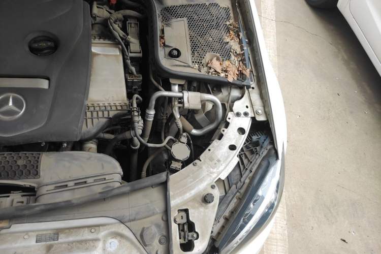 Used Mercedes-Benz C-Class 2017 Restyled C 180 L Fashion Edition Sport Version Engine Bay Left