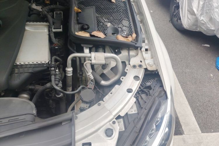 Used Mercedes-Benz C-Class 2017 Facelift C 200 L Sport Edition Engine Bay Left