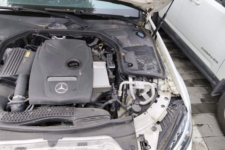 Used Mercedes-Benz C-Class 2017 Facelift C 200 L Sport Edition Engine Bay Left