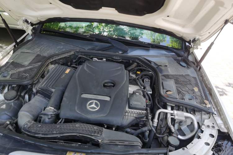 Used Mercedes-Benz C-Class 2017 C 200 4MATIC Coupe Engine Bay Left