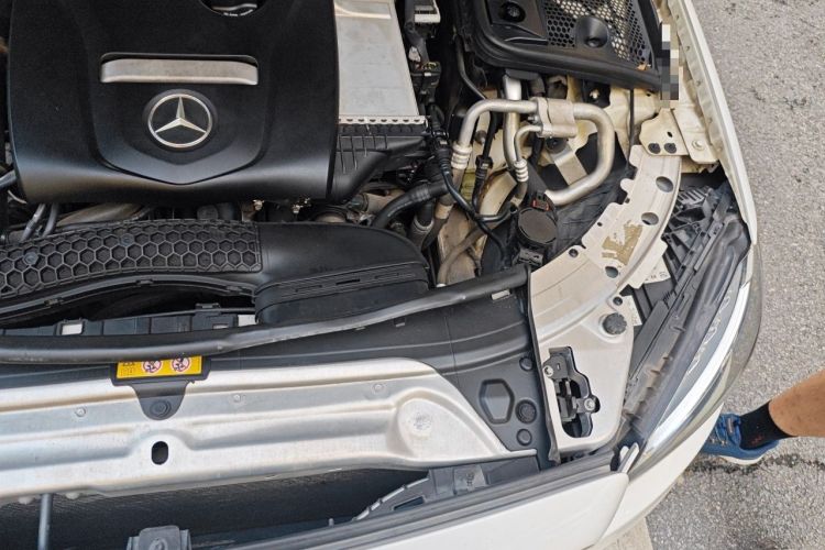 Used Mercedes-Benz C-Class 2017 C 200 L Sport Edition Engine Bay Left