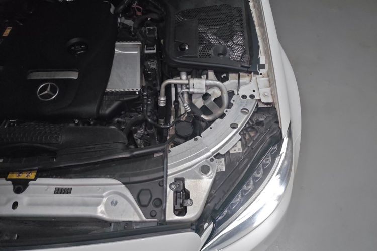 Used Mercedes-Benz C-Class 2017 Restyled C 180 L Fashion Edition Sport Version Engine Bay Left