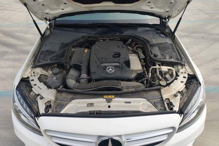 Used Mercedes-Benz C-Class 2017 Facelift C 200 L Sport Edition Engine Bay