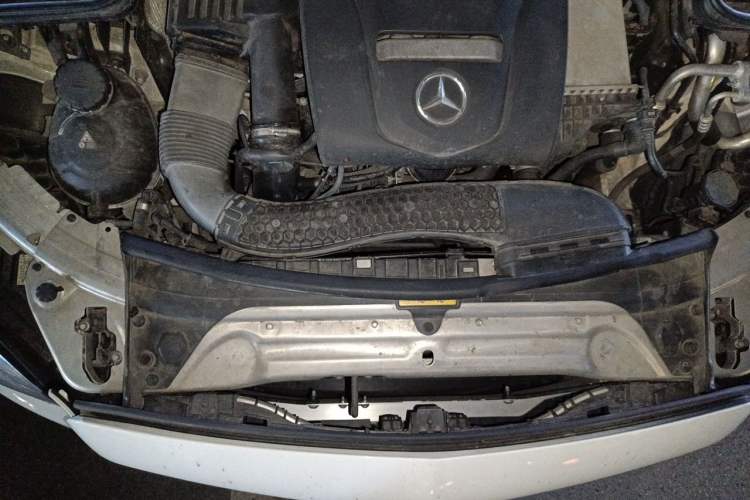 Used Mercedes-Benz C-Class 2017 Restyled C 200 Sport Edition Engine Bay