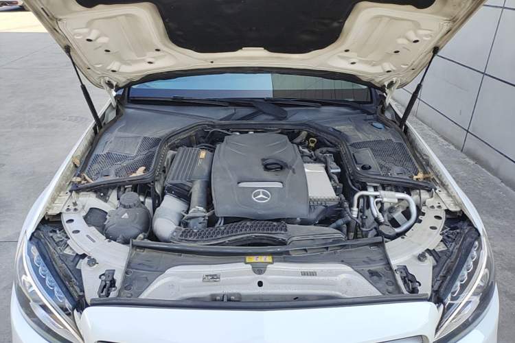 Used Mercedes-Benz C-Class 2017 Facelift C 200 L Sport Edition Engine Bay