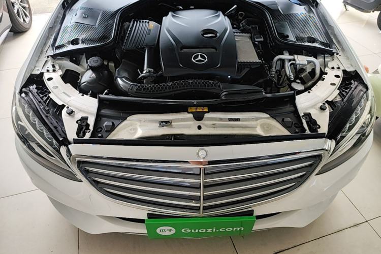 Used Mercedes-Benz C-Class 2017 Facelift C 200 L Engine Bay
