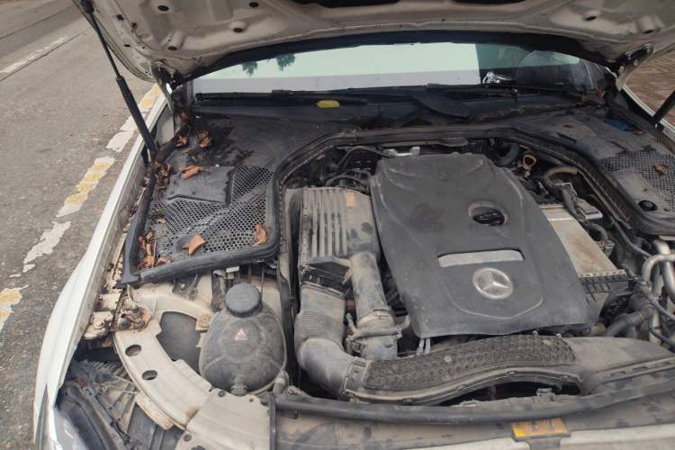 Used Mercedes-Benz C-Class 2017 Facelift C 200 L Sport Edition Engine Bay Right