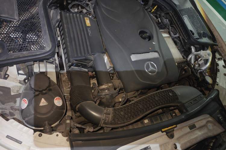 Used Mercedes-Benz C-Class 2017 Facelift C 200 L 4MATIC Sport Edition Engine Bay Right