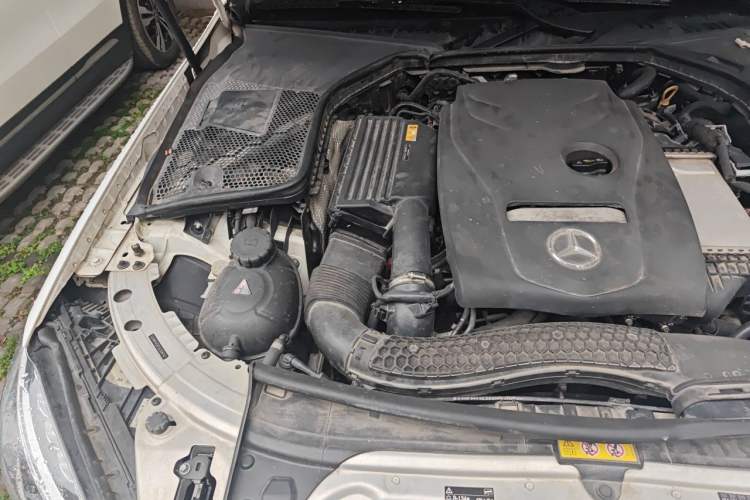 Used Mercedes-Benz C-Class 2017 Restyled C 200 Sport Edition Engine Bay Right