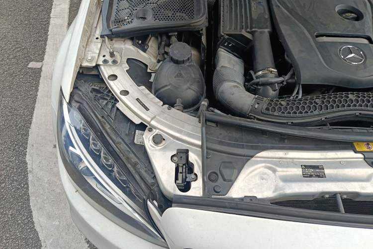 Used Mercedes-Benz C-Class 2017 Revised C 180 L Dynamic Sports Edition Engine Bay Right