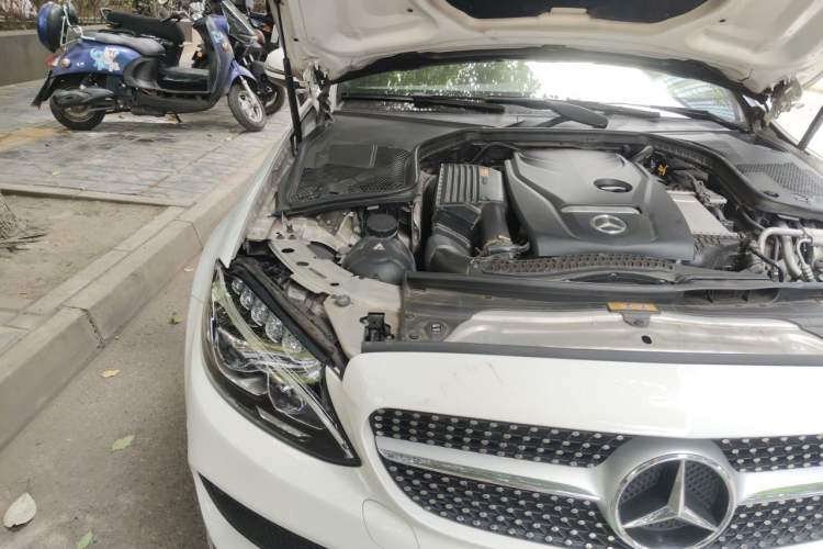 Used Mercedes-Benz C-Class 2017 C 200 4MATIC Coupe Engine Bay Right