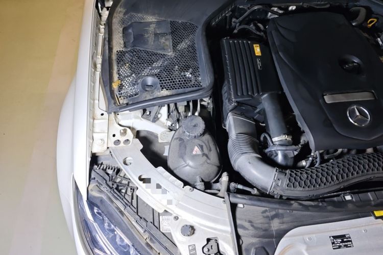 Used Mercedes-Benz C-Class 2017 Facelift C 200 L 4MATIC Sport Edition Engine Bay Right
