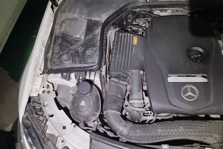 Used Mercedes-Benz C-Class 2017 Restyled C 200 Sport Edition Engine Bay Right